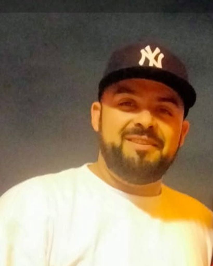 Juan G Lopez Profile Photo
