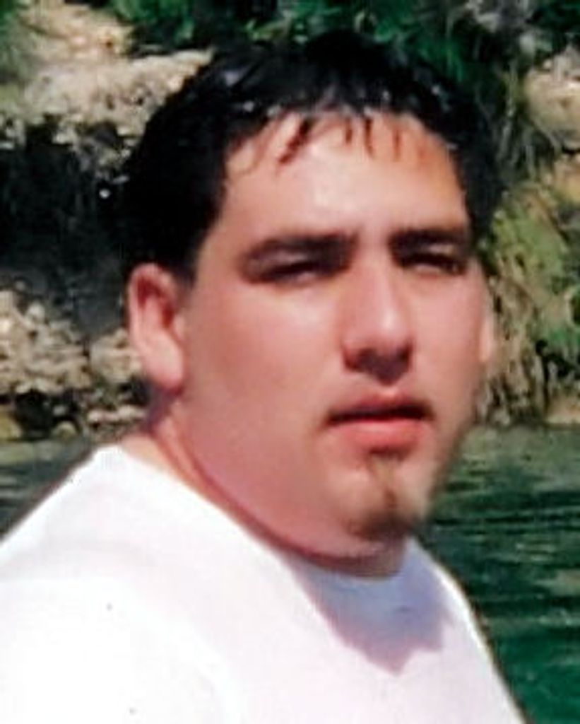 Daniel Lee Castillo