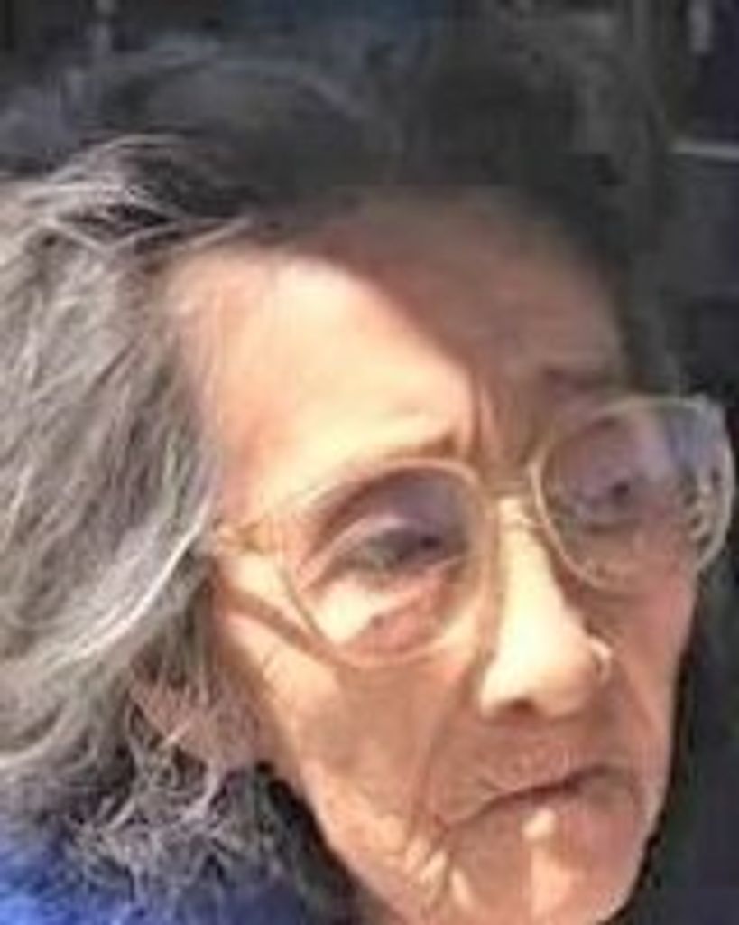 Virginia Flores