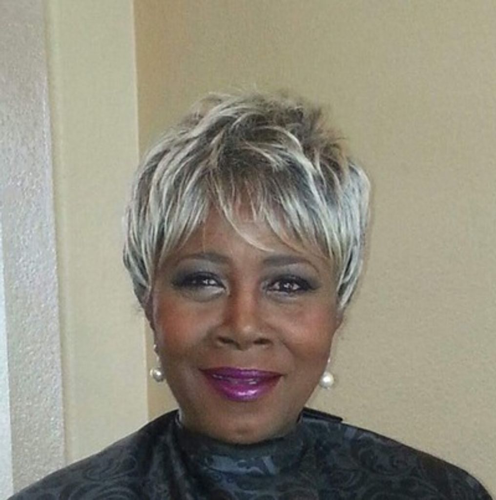 Mrs. Evonia Phillips Profile Photo