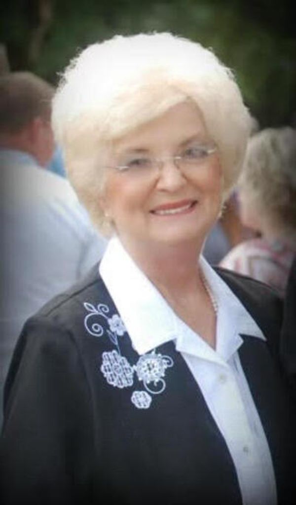 Maxine Russell Cooper Profile Photo