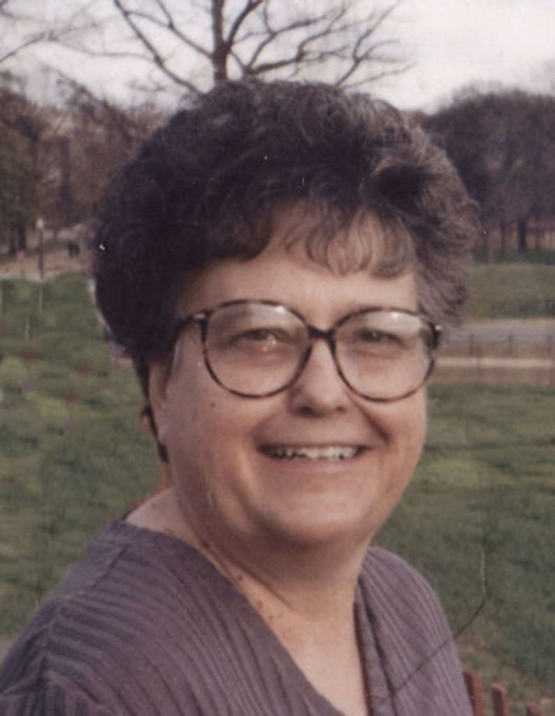 Marie Saunders Profile Photo