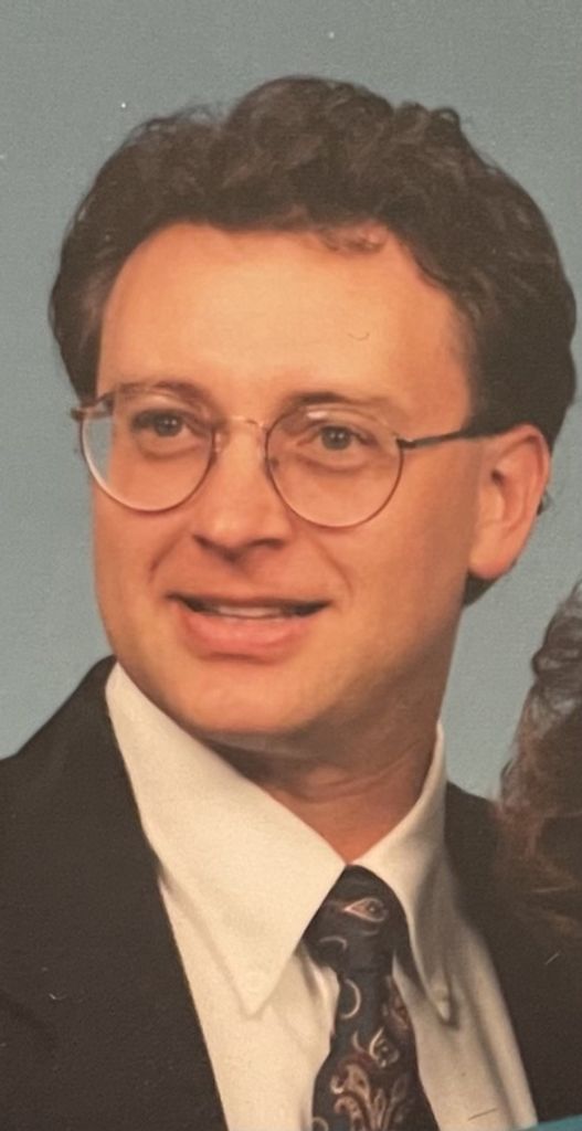 Kenneth Wayne Robbins Profile Photo