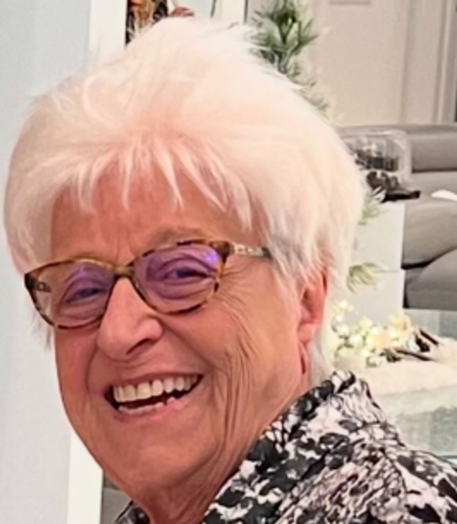 Roberta Manzie Profile Photo