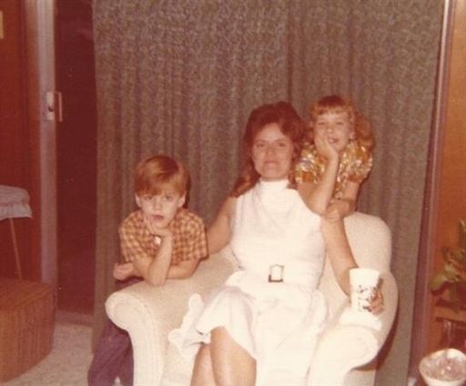 Elizabeth Ann Mcmillen photo gallery thumbnail 15 of 26