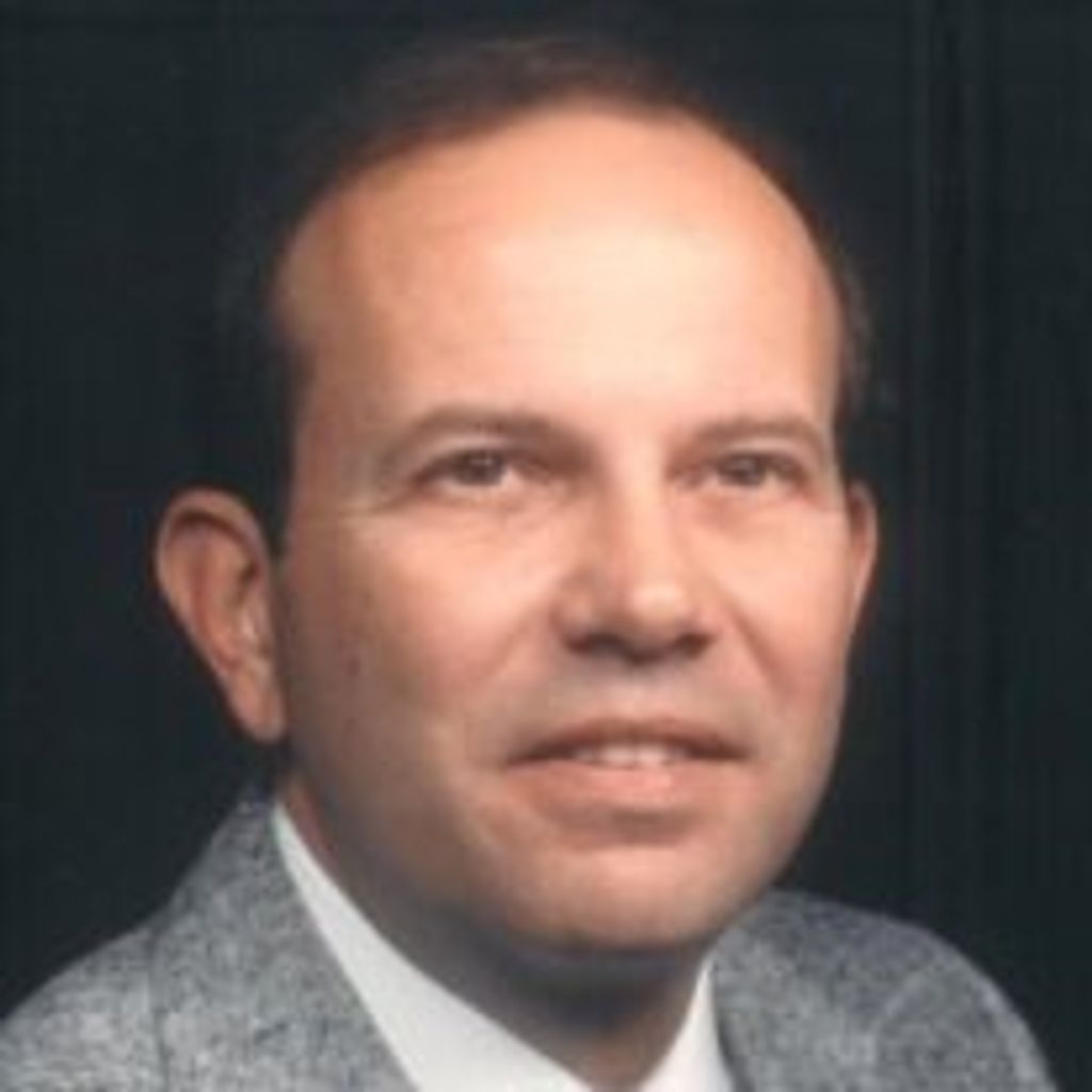 Carlos M Royo