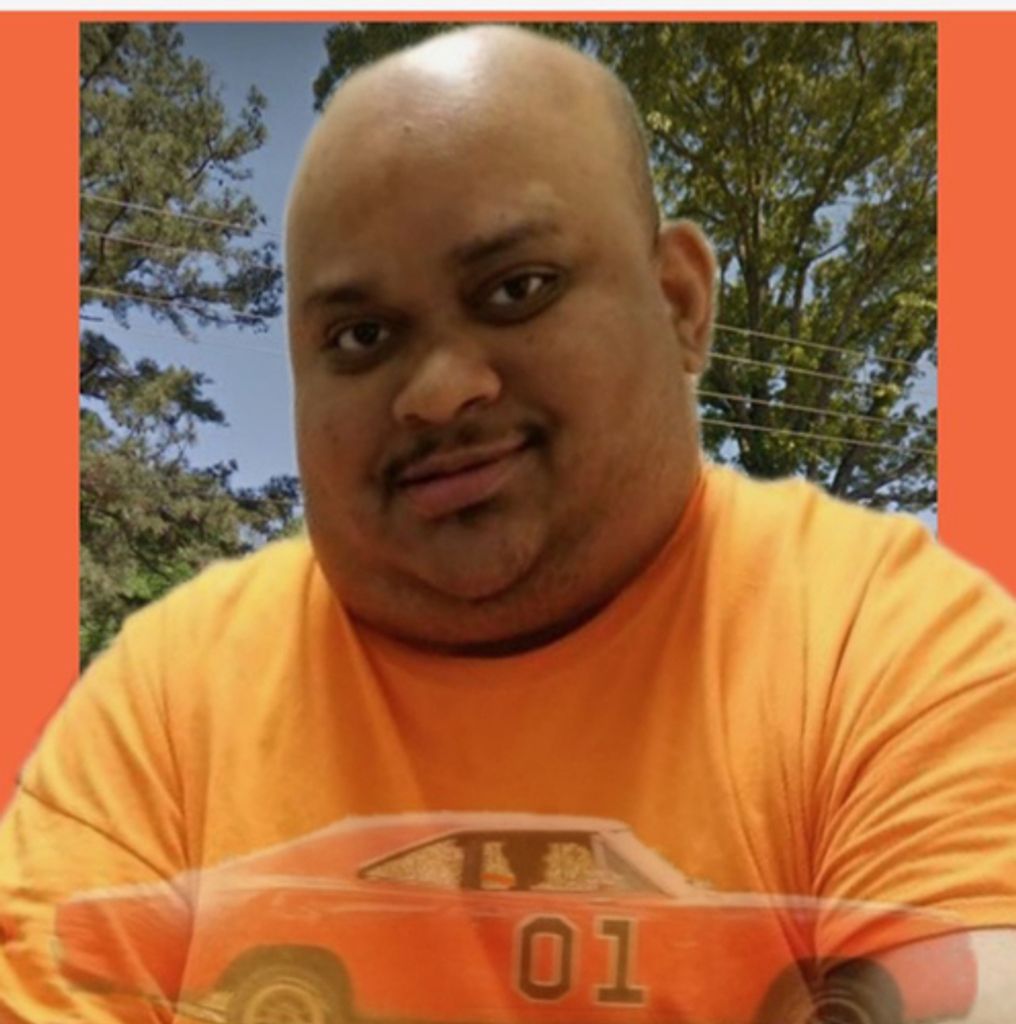 Travis Lovelle Smith Profile Photo
