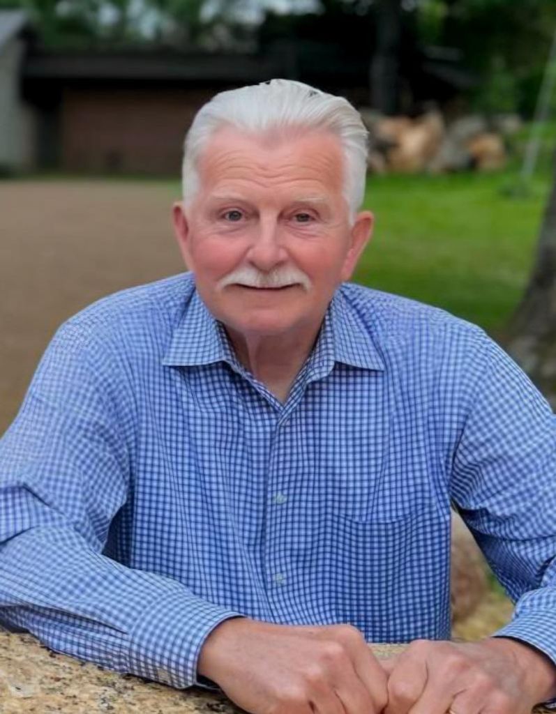 Raymond J. Stenger Profile Photo