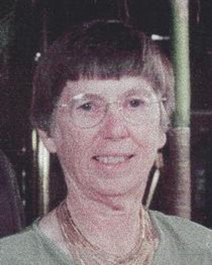 Audrey Lou (Holten)  Lundmark Profile Photo