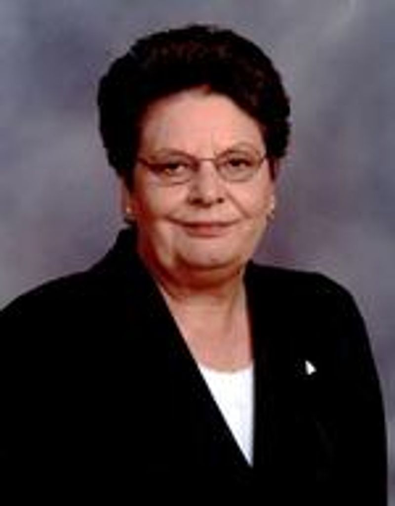 Joyce Squires
