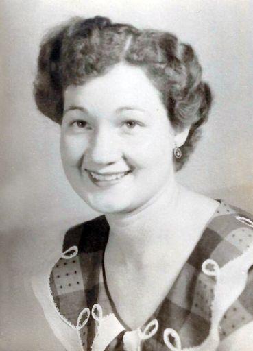 Pauline Dalton photo gallery thumbnail 7 of 72