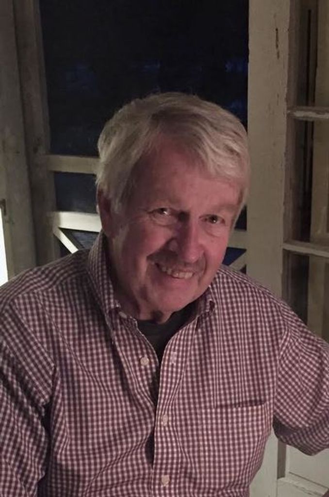 R. Lindsay Volkening Profile Photo
