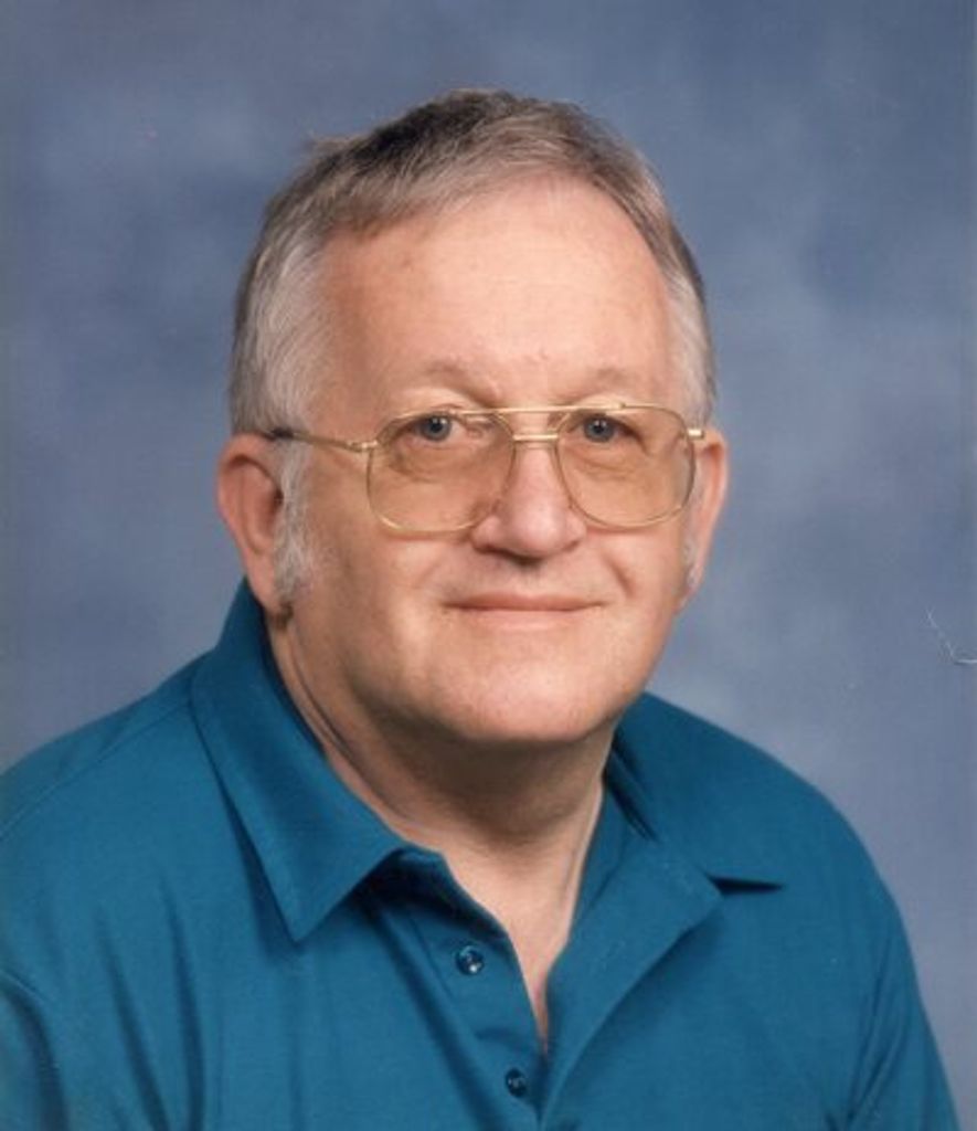 Lloyd Philip Lowe Profile Photo
