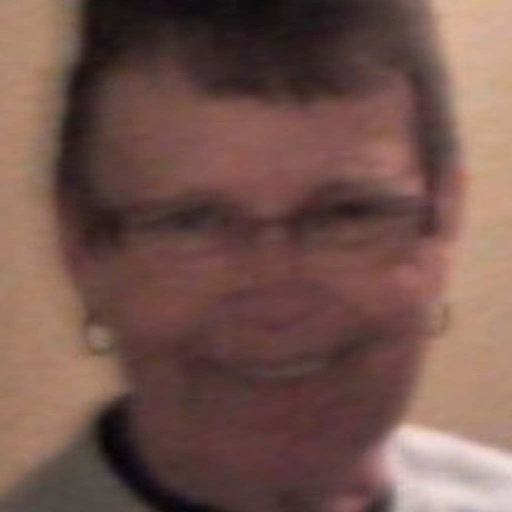 Linda Lee Rhodes