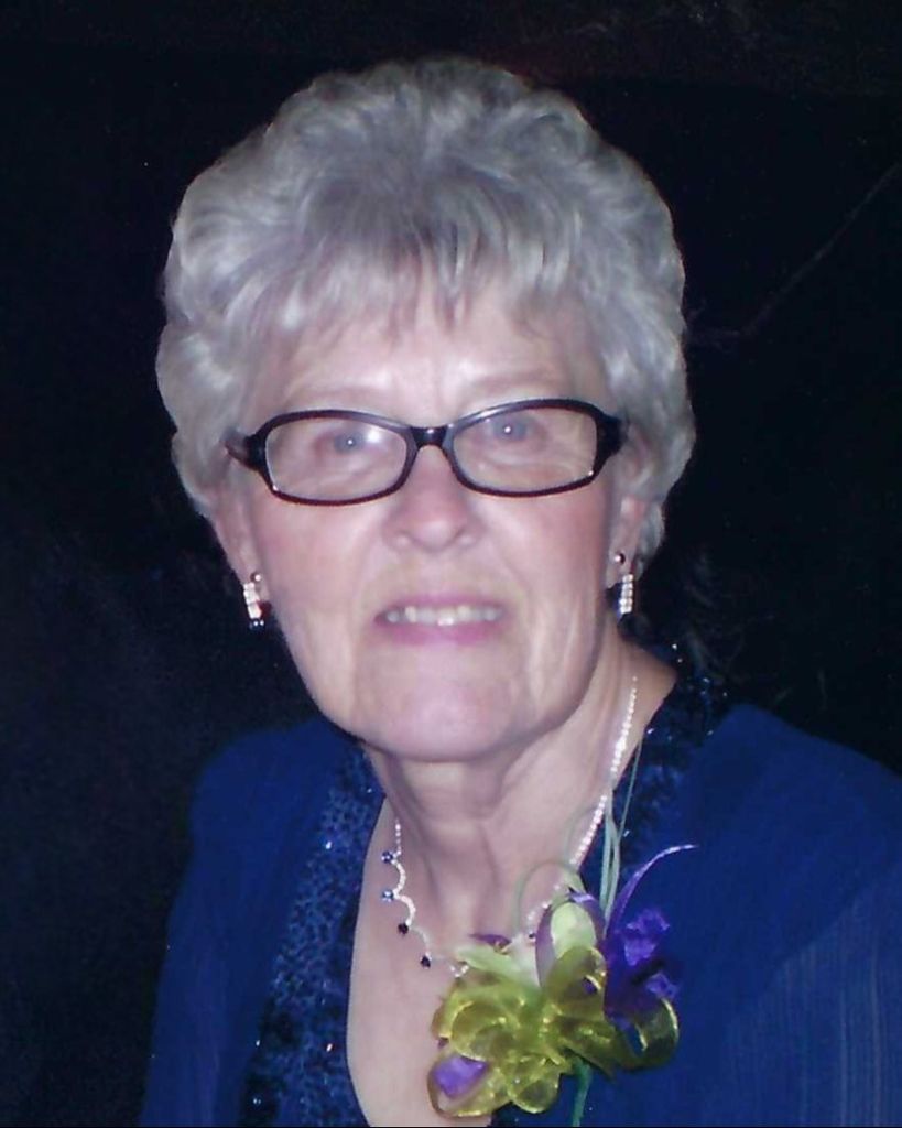 Elvera (Vera) Edline Gesell (nee Pluchinski) Profile Photo