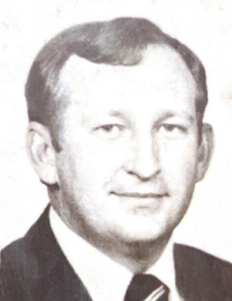 Ernest Wayne Hall