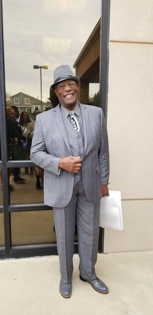 Coach Essex White Jr. Profile Photo
