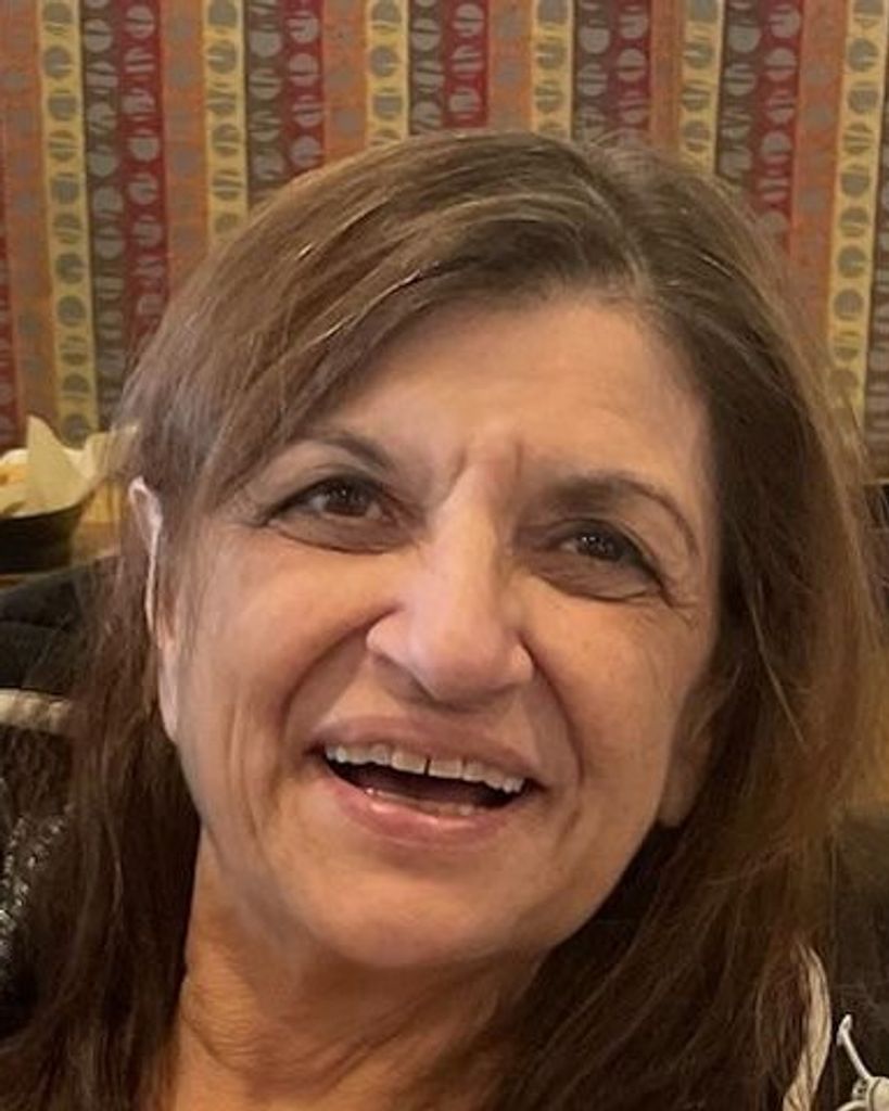 Ellen Gyftopoulos Sdrollas Profile Photo