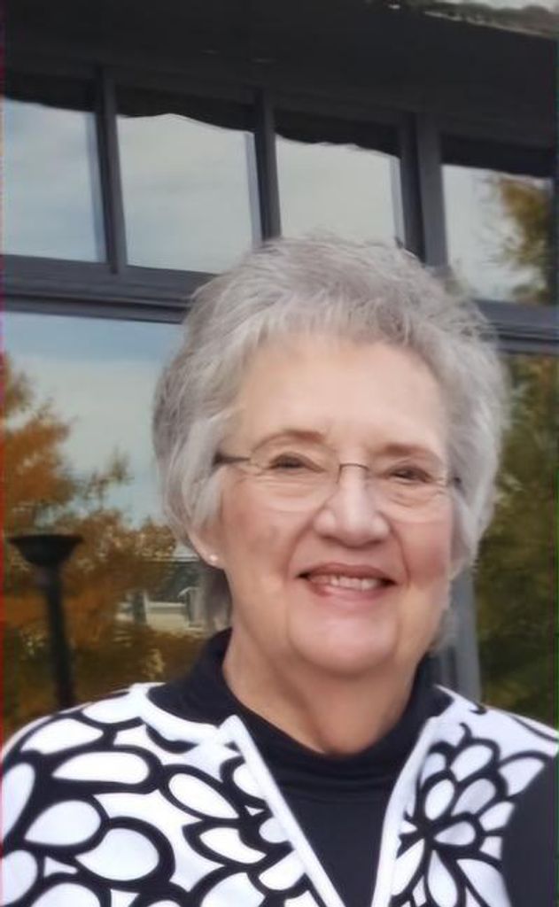 Eva Sarah Davis Profile Photo