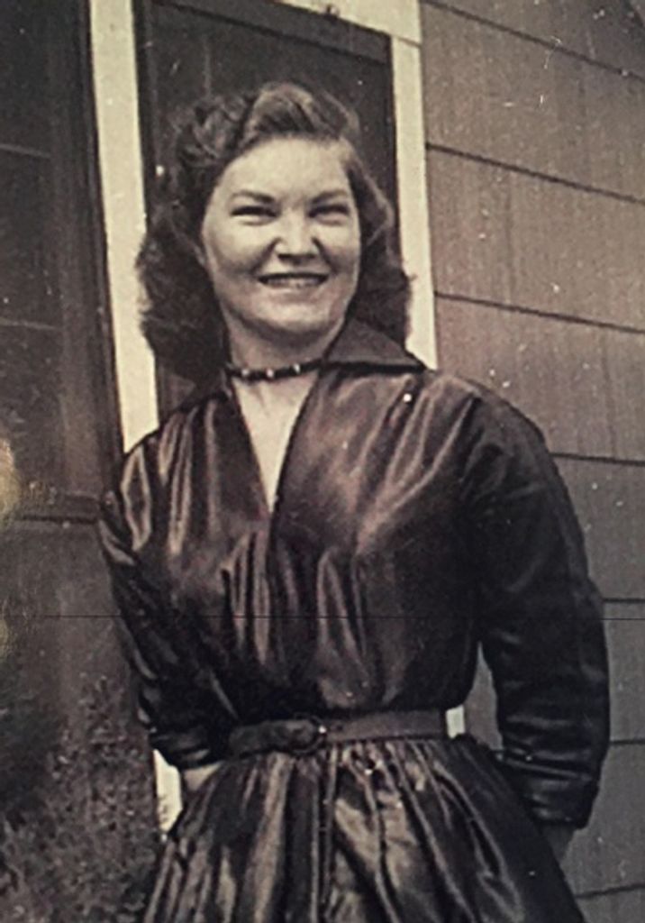 Betty Holly Profile Photo