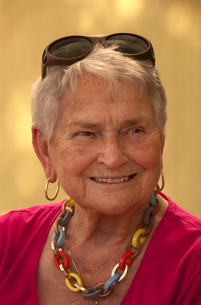 Mona Reynolds Profile Photo