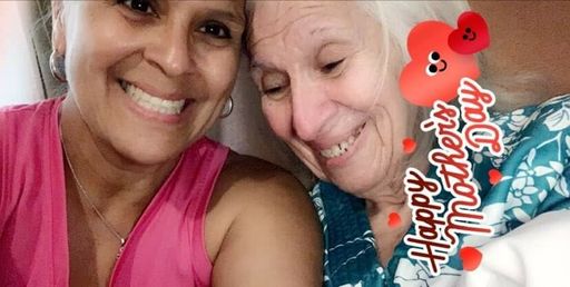 Yolanda C. Gonzalez photo gallery thumbnail 290 of 357