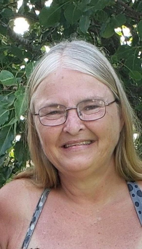 Tammie Lynn Claycomb Profile Photo