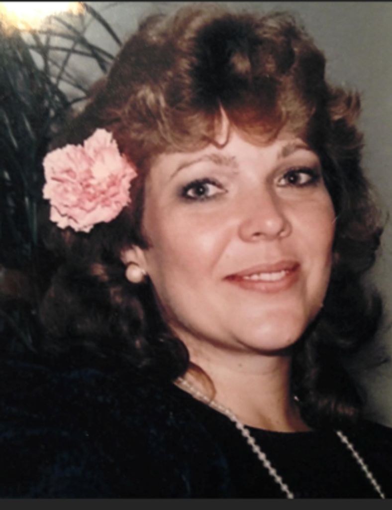 Gail (Rogers)  Bateman