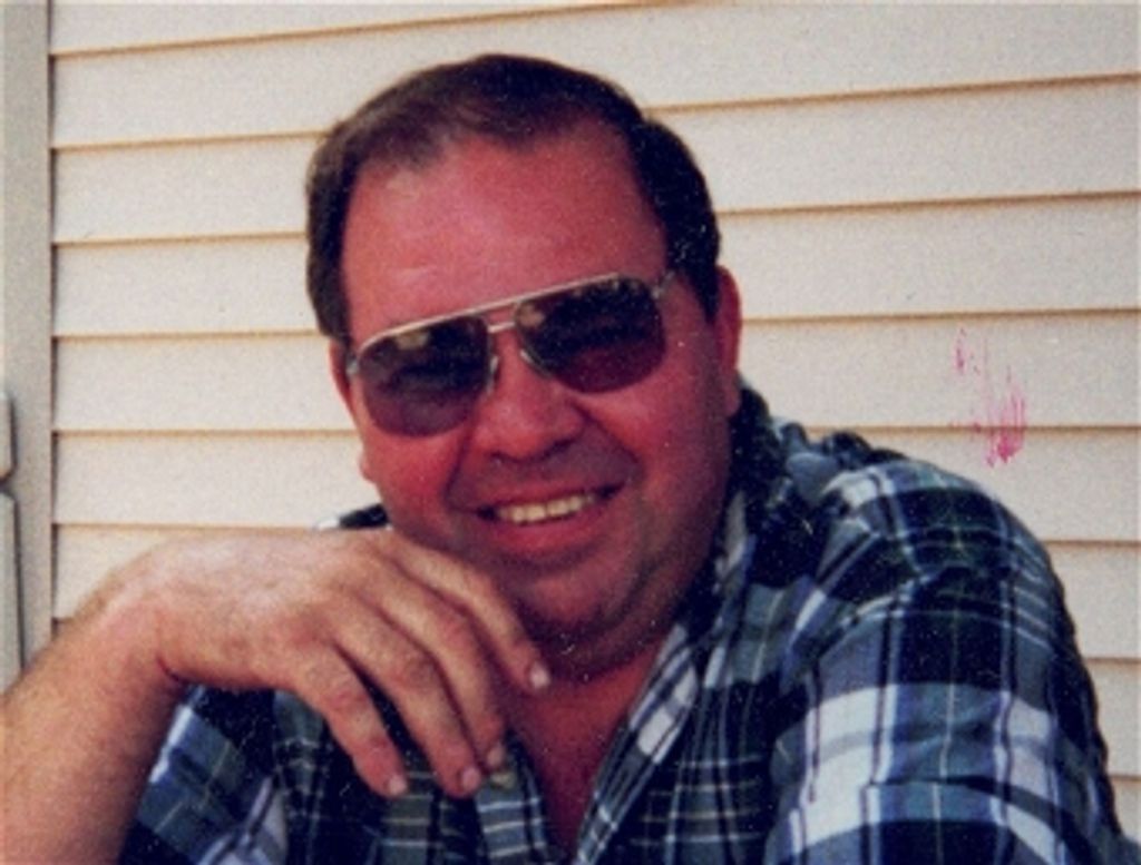 Louis Peter "Lou" Minacapelli Profile Photo