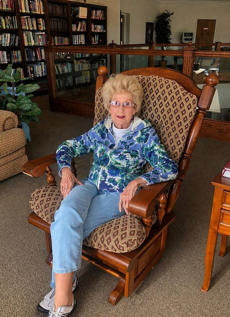 Mary Jane Weeks Profile Photo