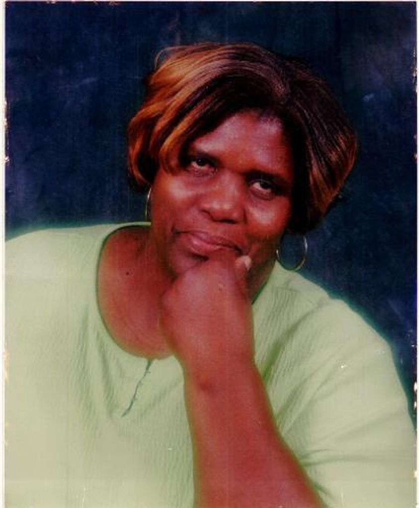 Mae Retha Mike Profile Photo