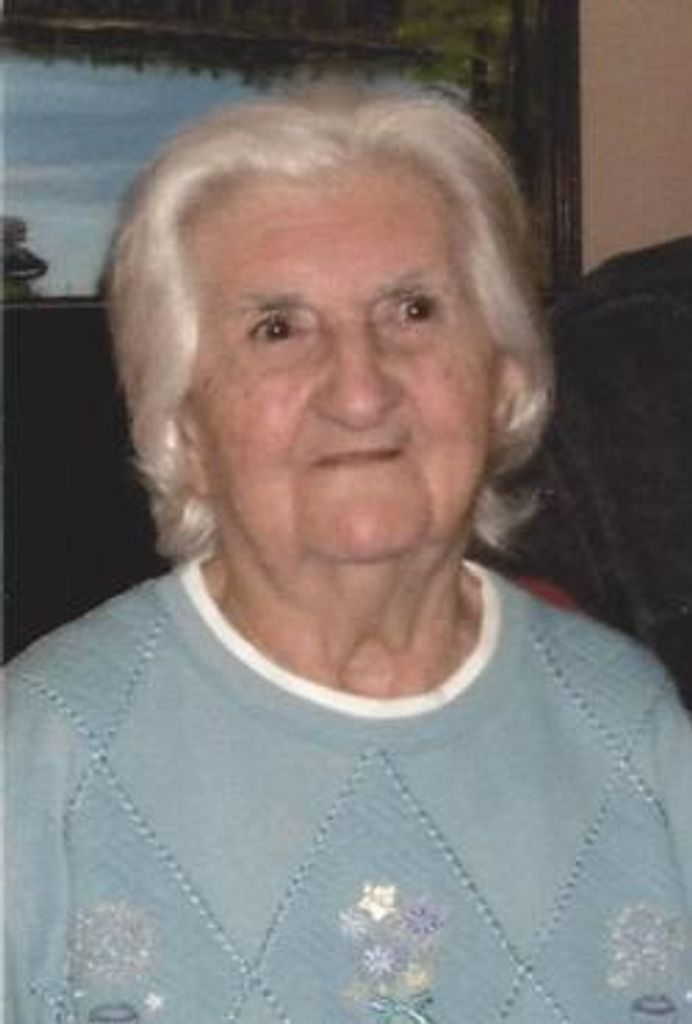 Viola M Martindale