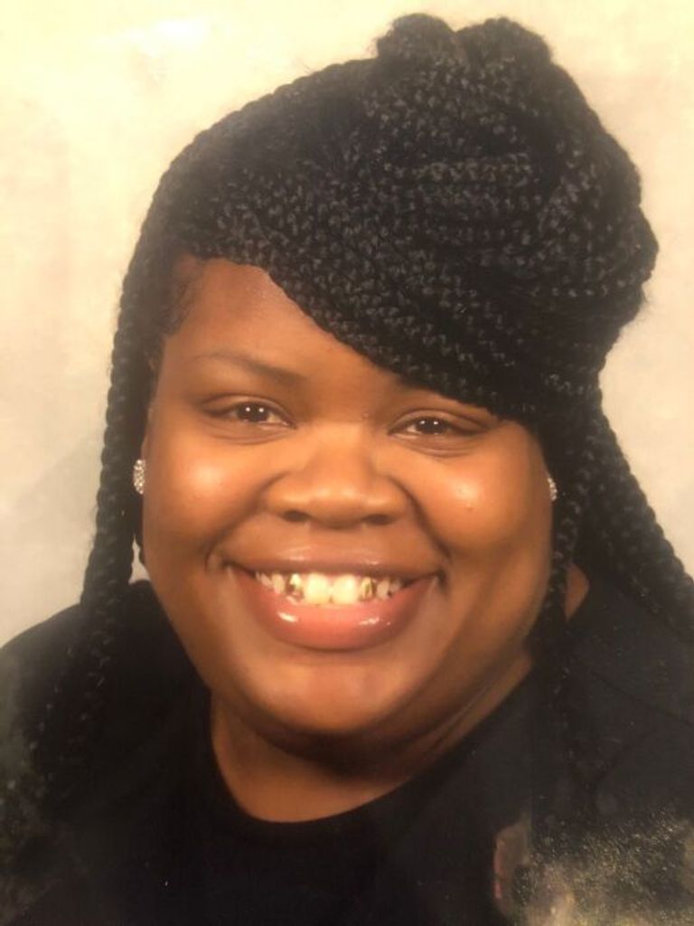 Roxie Neshay Flournoy-Taylor Profile Photo