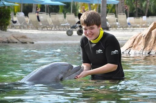 Hayden Patrick Costa photo gallery thumbnail 51 of 193