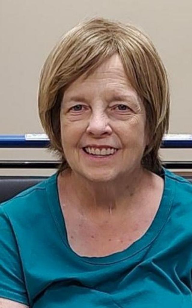 Andra Holmes Profile Photo