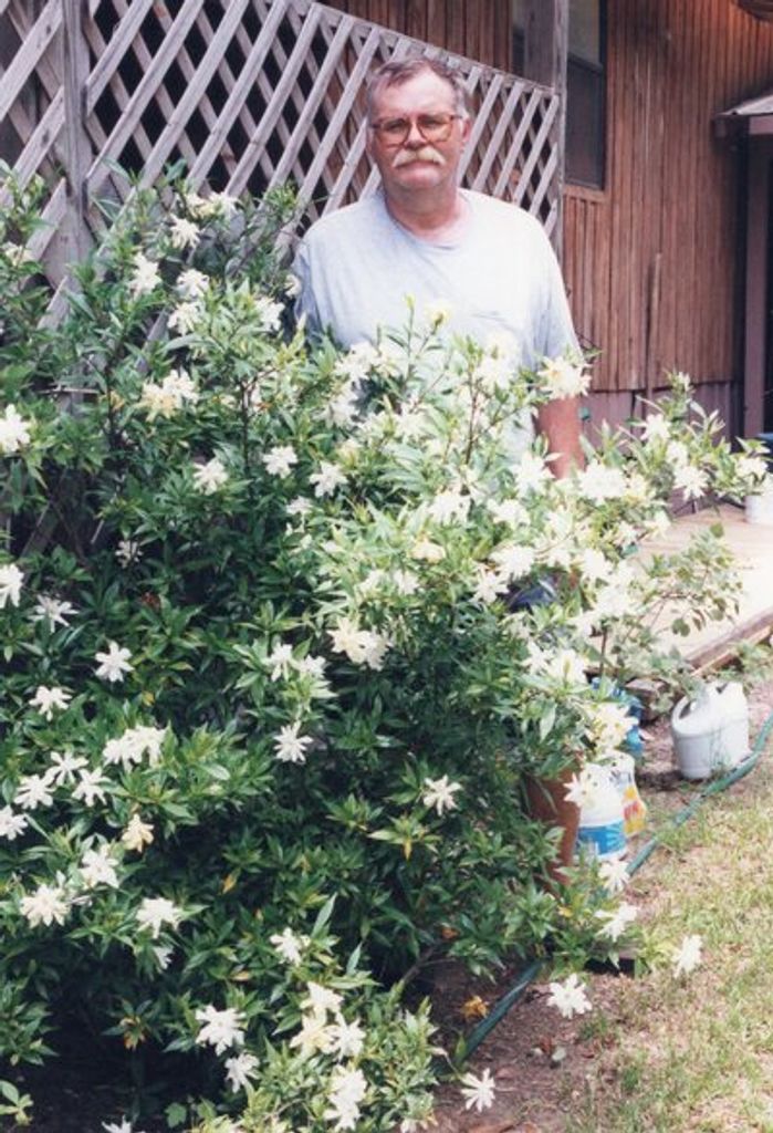 Steven Wayne Hunter Profile Photo