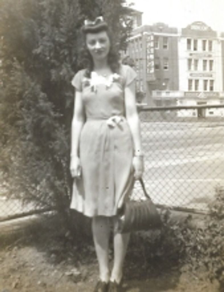 Daphne  May Williams