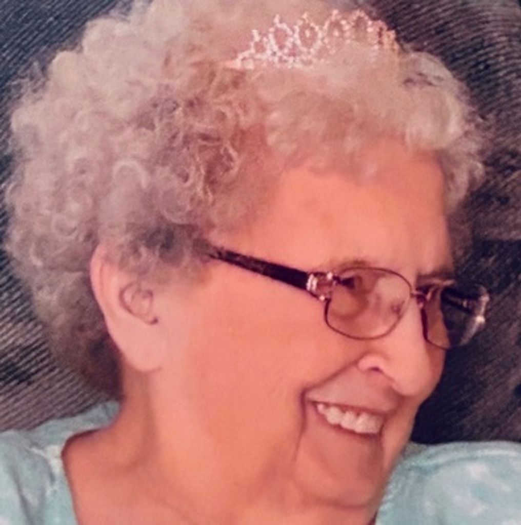 Lovona Poulton Parkhill Profile Photo