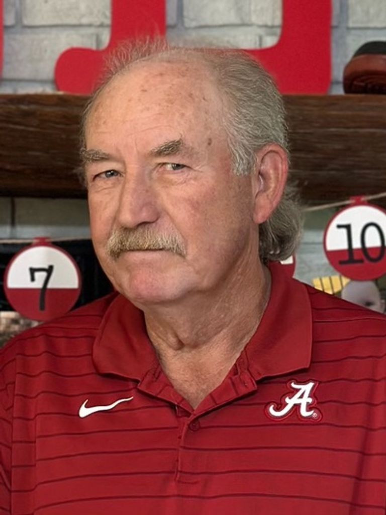 Mike Davis Profile Photo