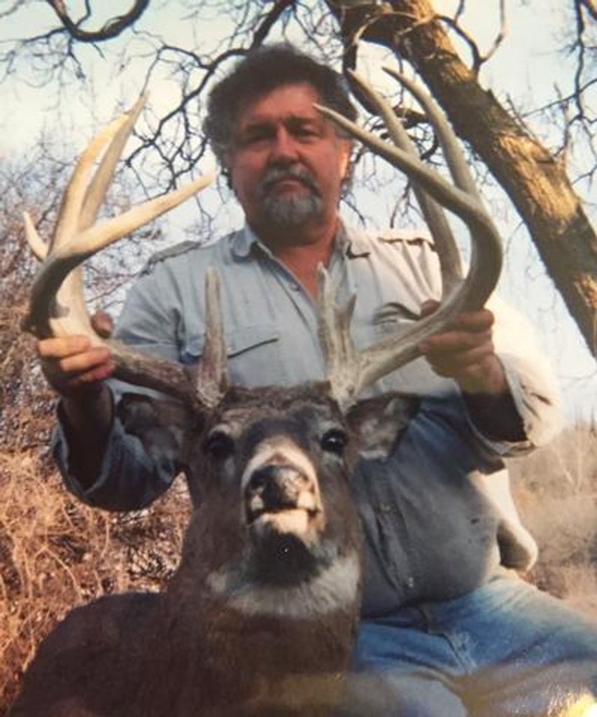 Robert "Bob" Carl Stuebs