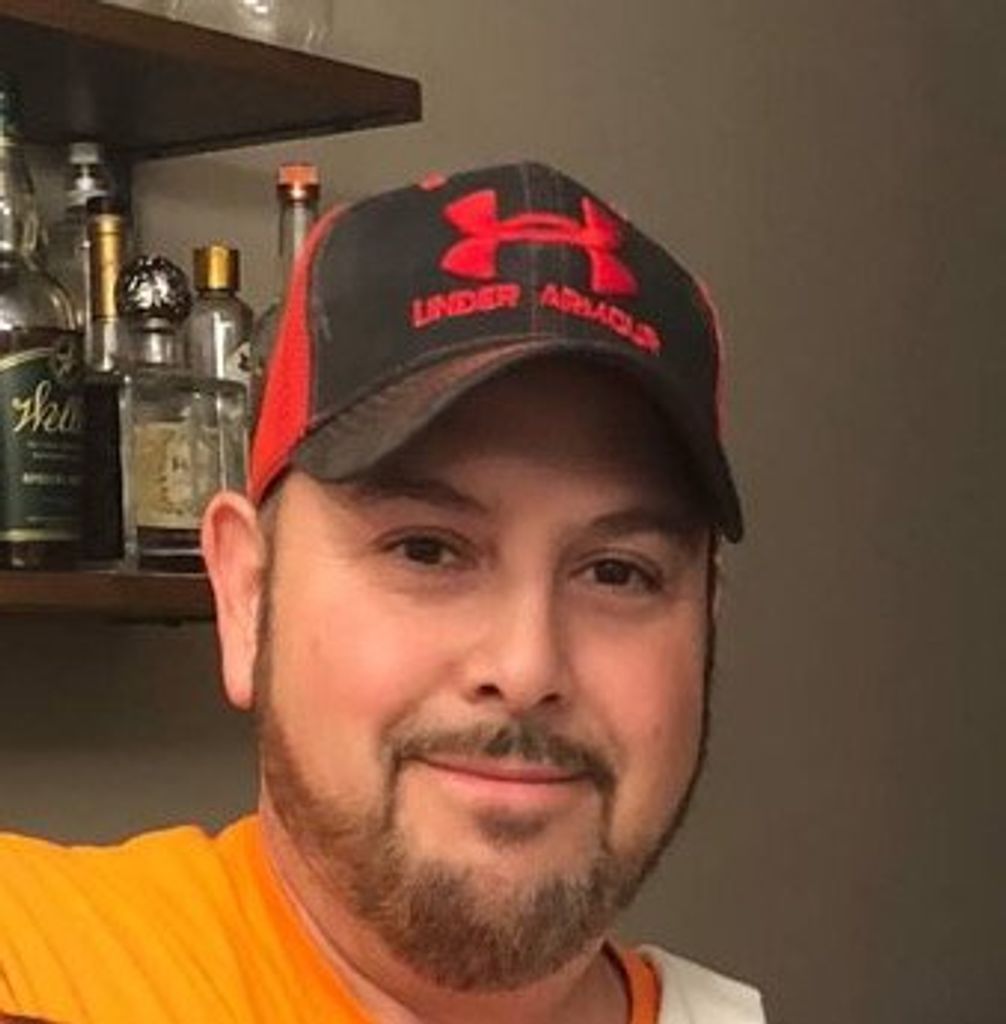 Gilbert "Gil" Cantu