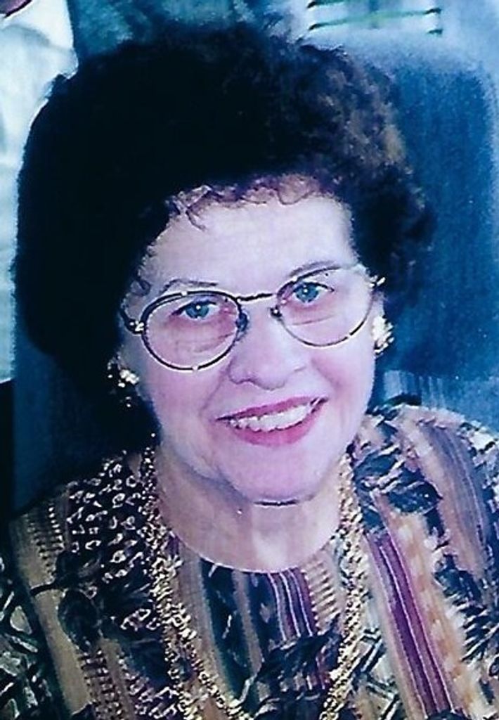 Stella Winkowski Profile Photo