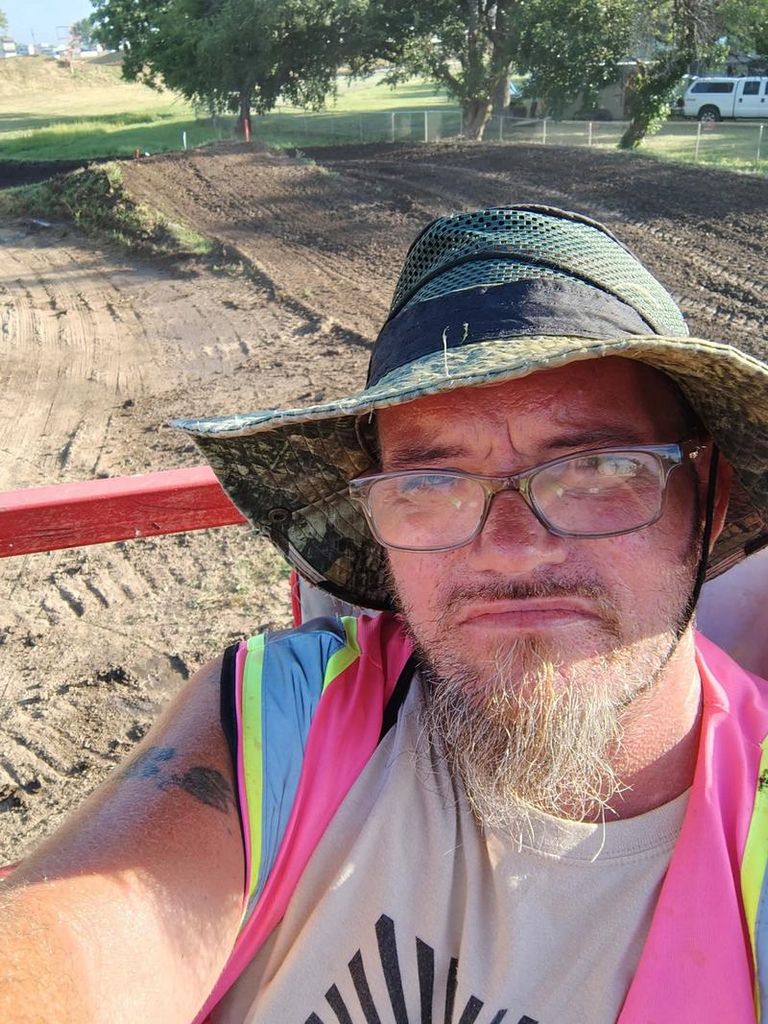 Charles Ray Smith Profile Photo