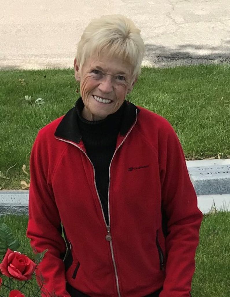 Ellen Price Profile Photo