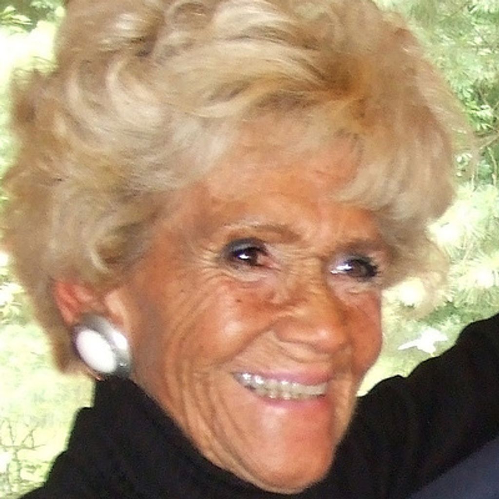 Elizabeth Lorentzen Profile Photo
