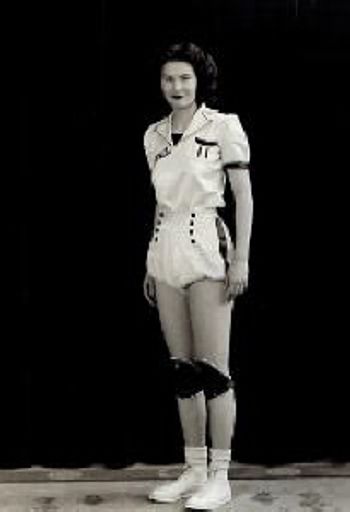 Barbara Paul photo gallery thumbnail 60 of 71
