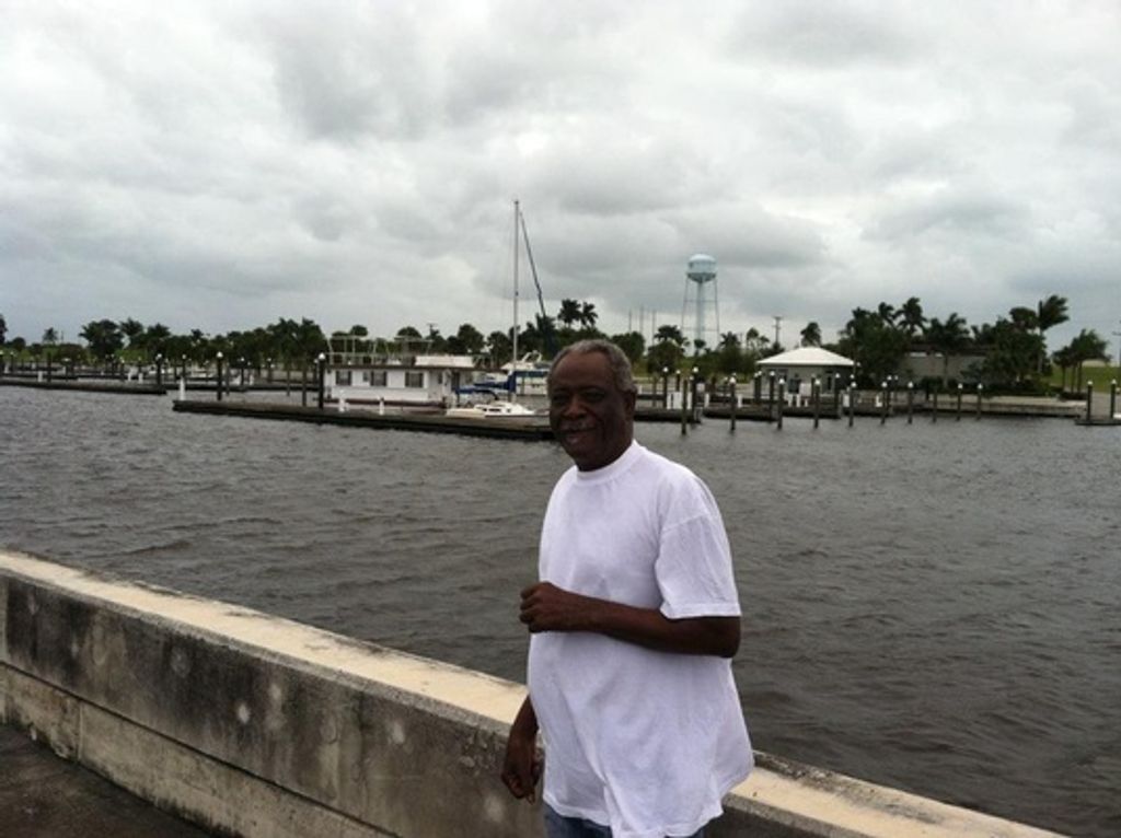 Elkins Harper Profile Photo