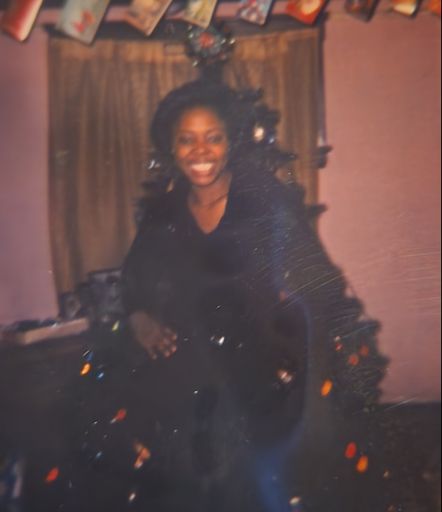 Felisha Beatrice Hill-Mitchell photo gallery thumbnail 9 of 22