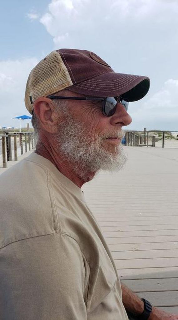 Dennis Edward Petticrew Profile Photo