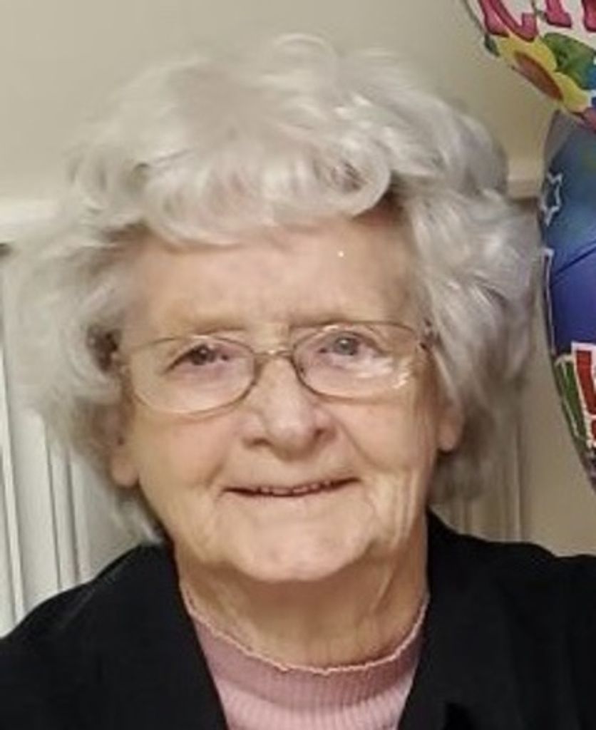 Louise Crouse Diamond Profile Photo